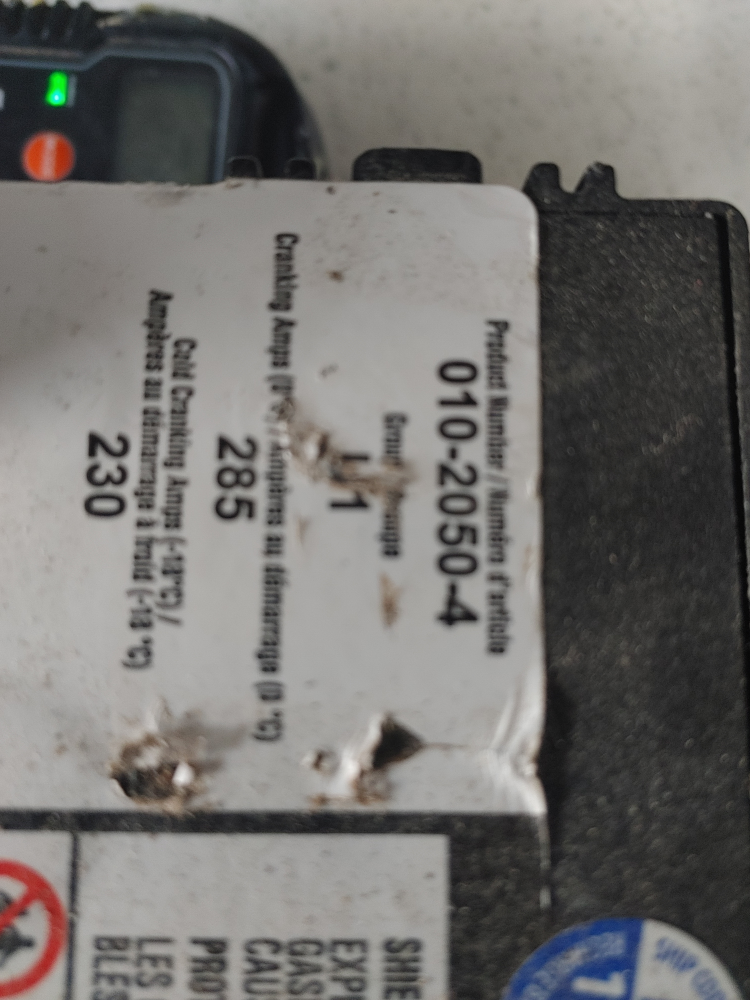 12 Volt lead acid battery - photo 5