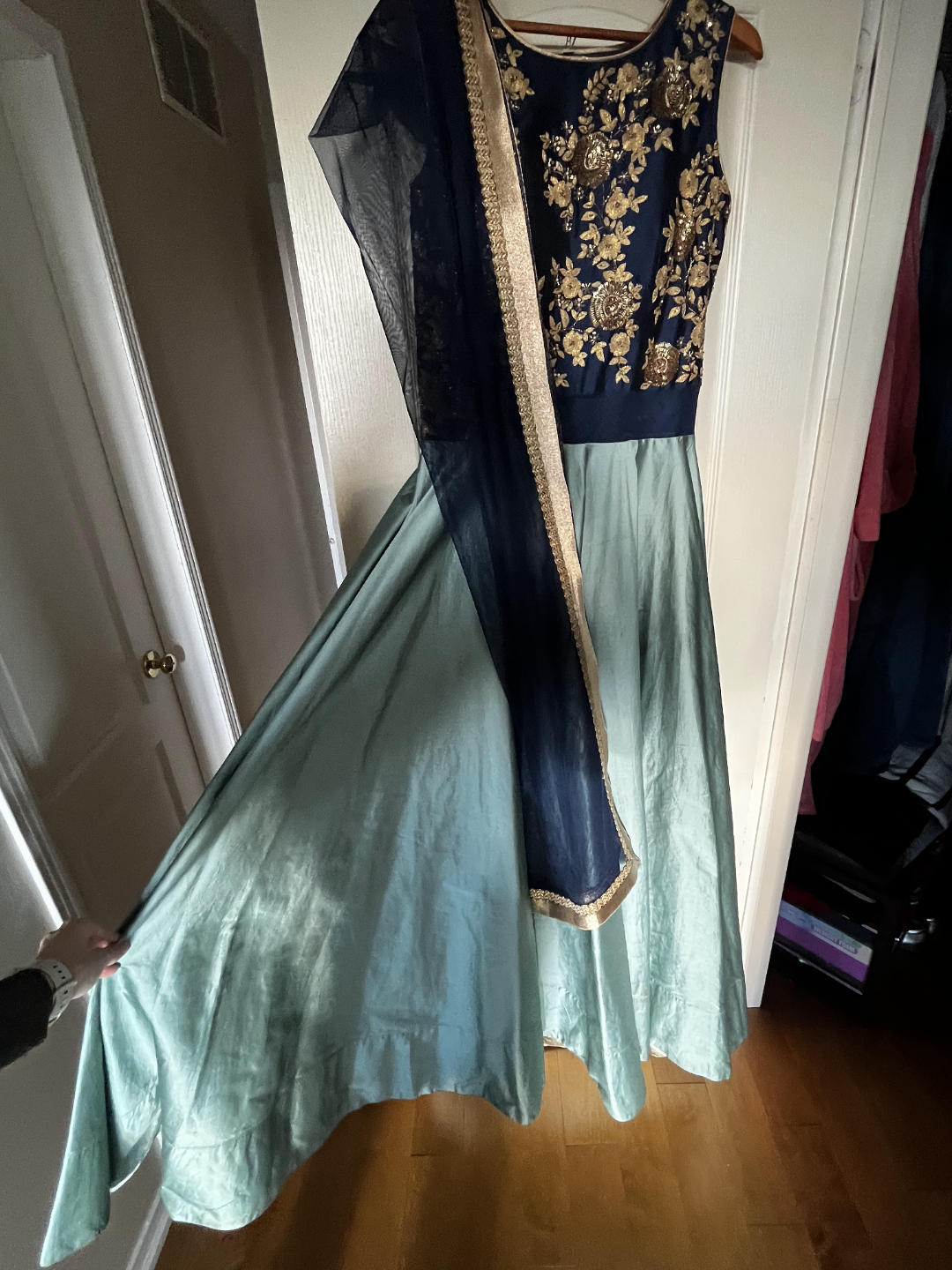 Gorgeous Embroidered Anarkali Suit - photo 5