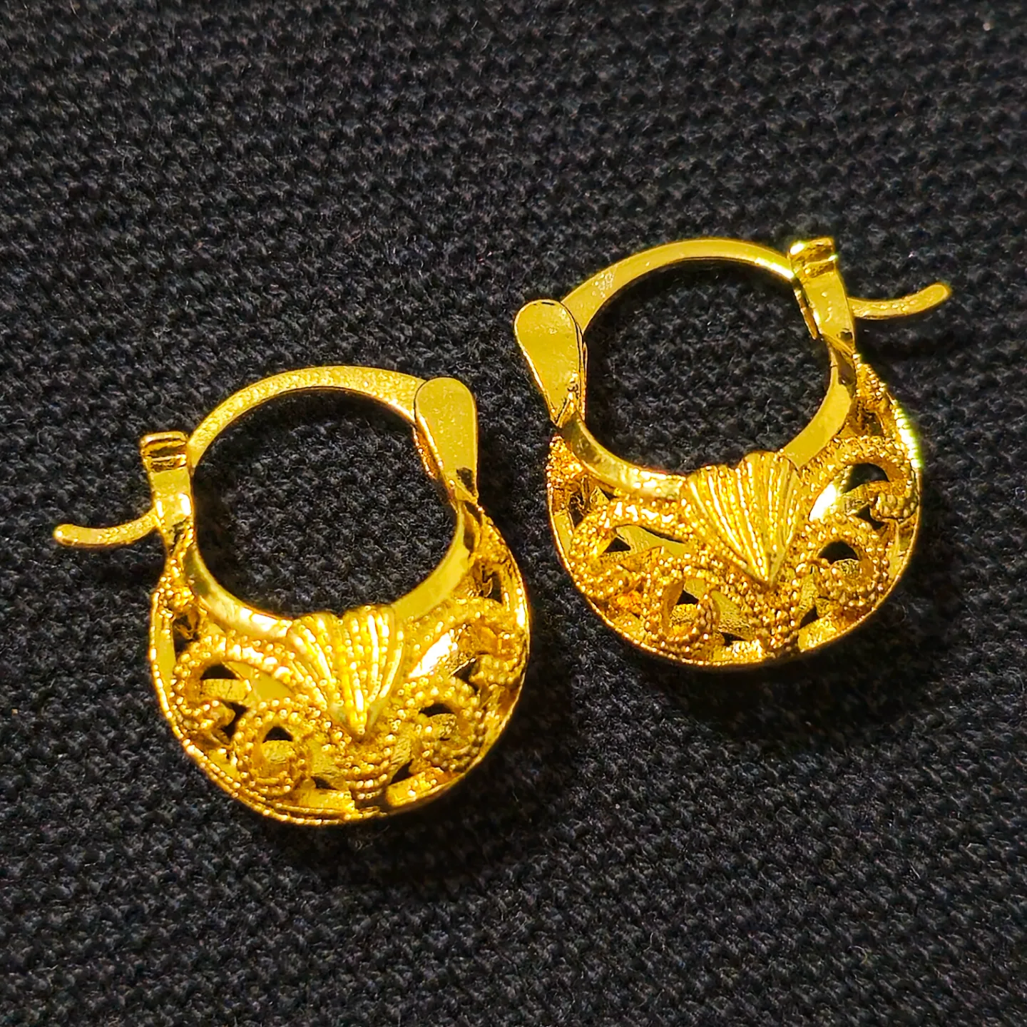 Gold Plated Filigree Hoop Earrings image indicator(3)