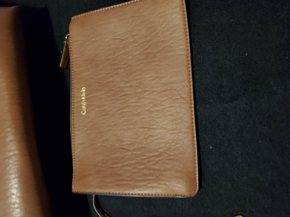 Calvin Klein Tri-Colour Tote Bag with Matching Wristlet image indicator(3)