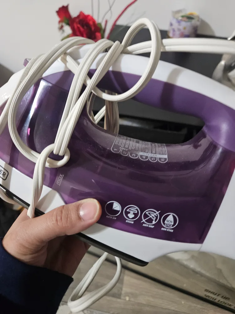 Black+Decker Iron💚 image indicator(2)