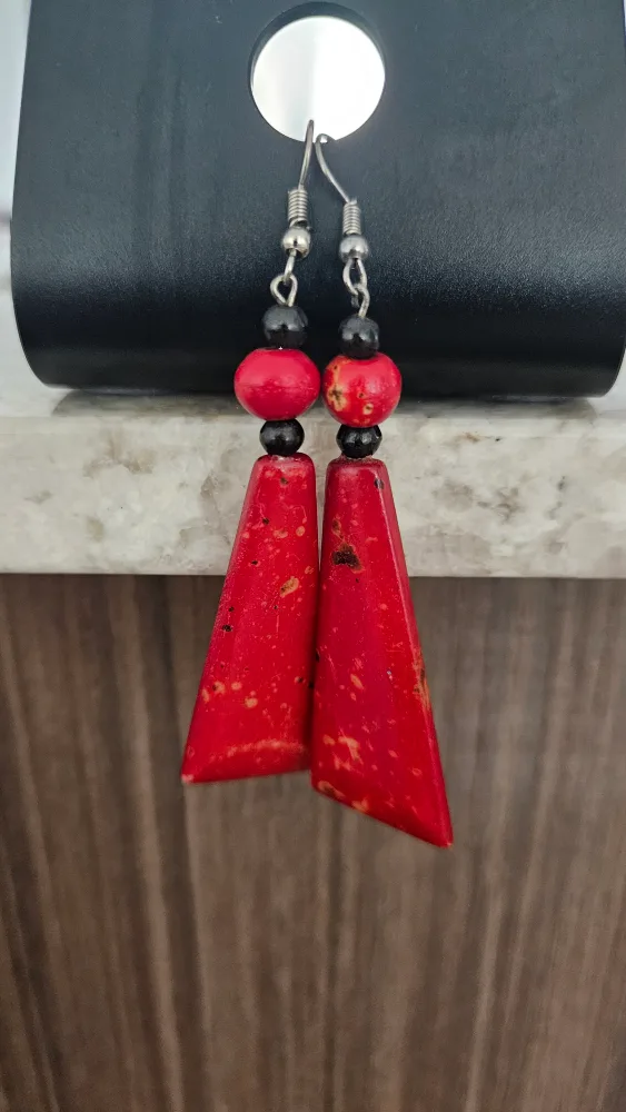 Red and Black Beaded Dangle Earrings thumbnail