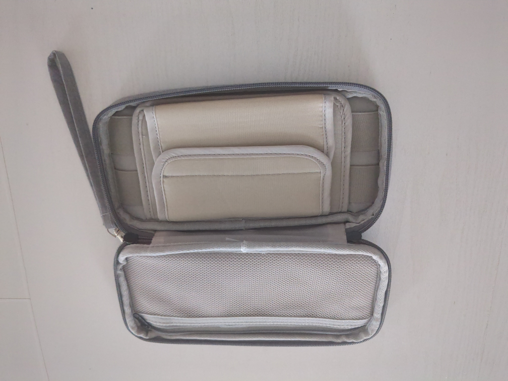 Nintendo Switch Travel Case - photo 2