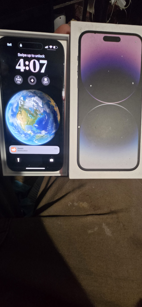iPhone 14 Pro Max - photo 3