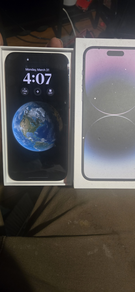 iPhone 14 Pro Max - photo 4