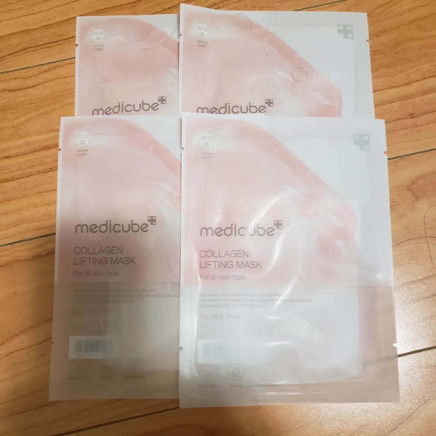 4 x Medicube Collagen Lifting Masks thumbnail