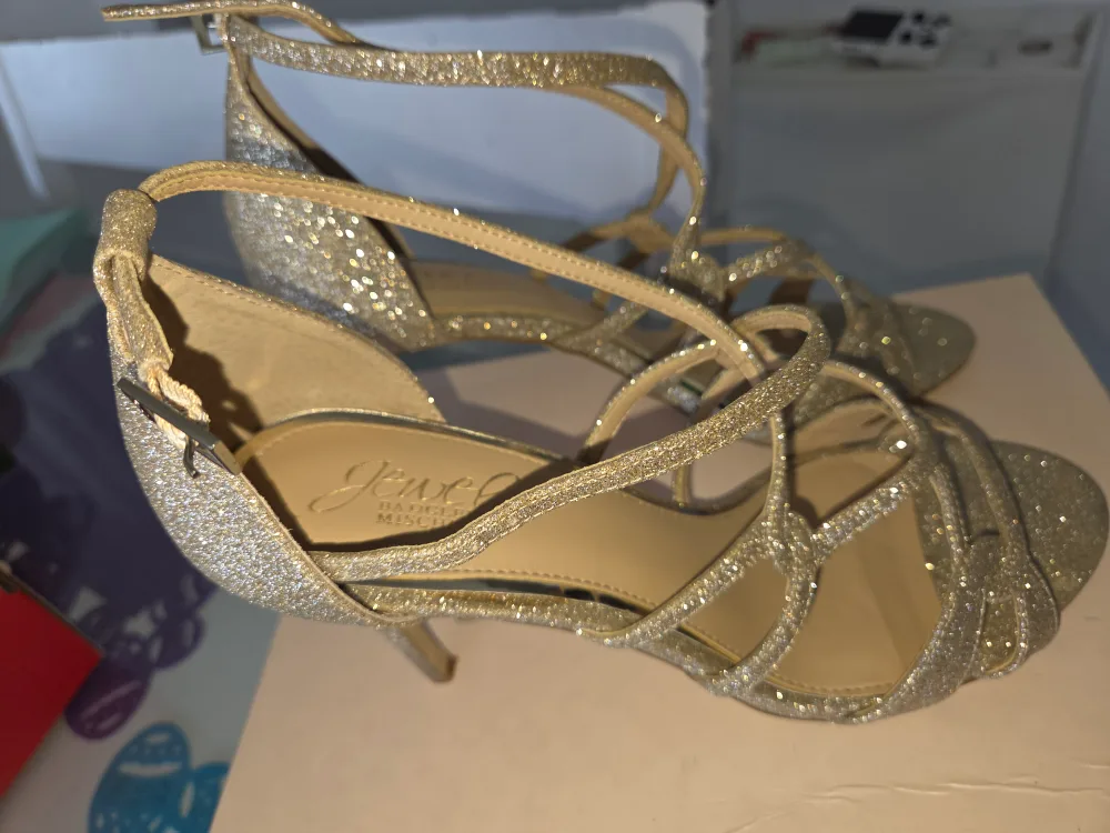 Gold Glitter Jewel Badgley Mischka Heels image indicator(2)