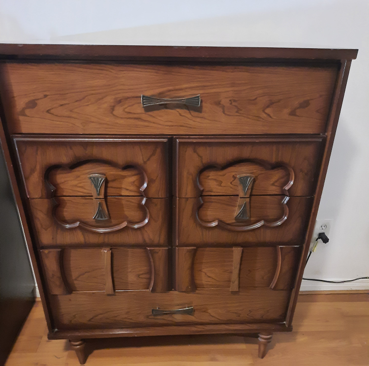 Chest of Drawers