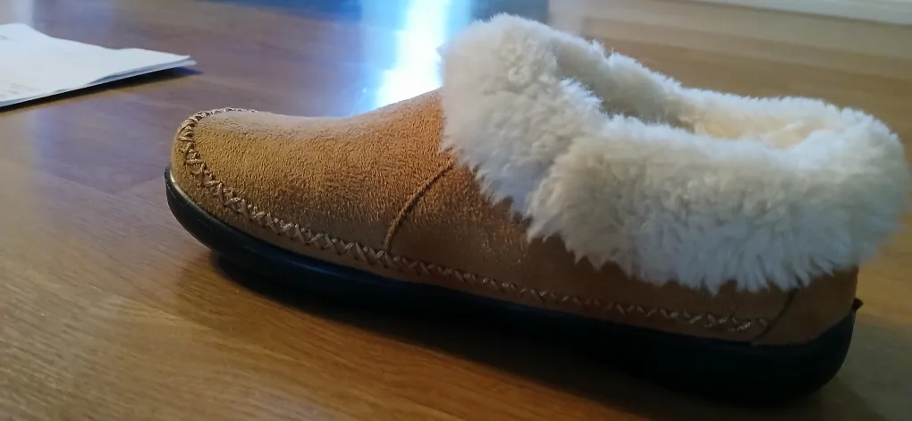 Cozy Faux Fur-Lined Slippers size small image indicator(3)