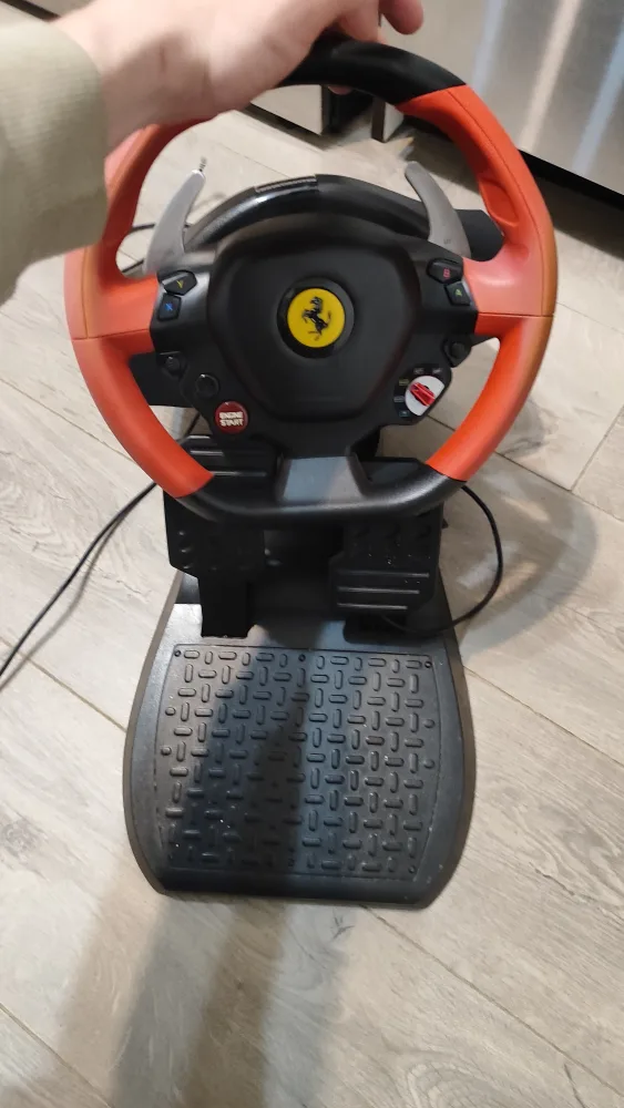 Thrustmaster Ferrari 458 Italia Racing Wheel image indicator(5)