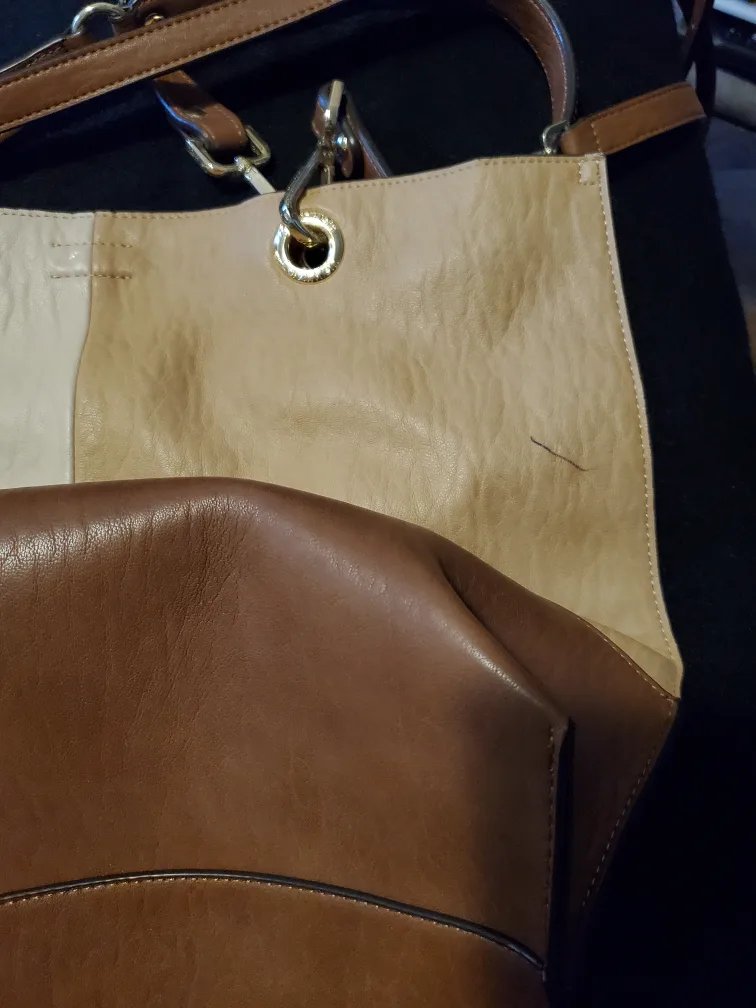 Calvin Klein Tri-Colour Tote Bag with Matching Wristlet image indicator(2)