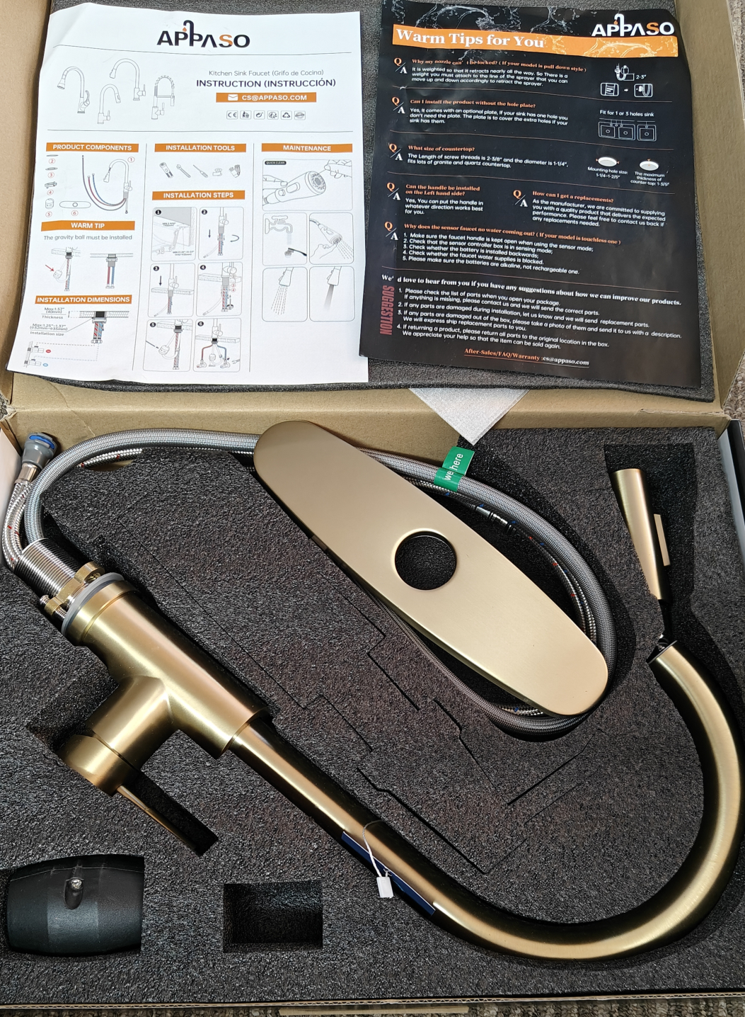 Appaso Brushed Gold Kitchen Faucet with Pull-Down Sprayer