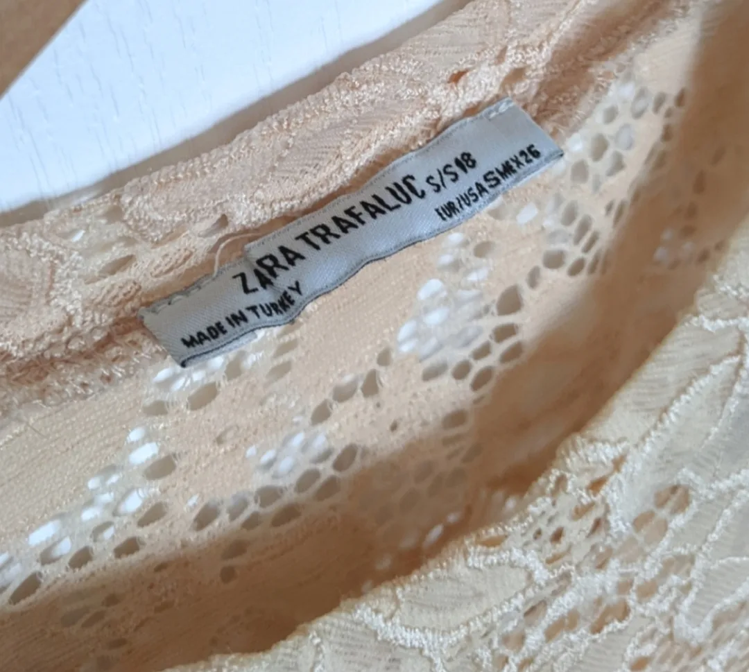Zara Trafaluc Peach Lace Women's Top NWOT image indicator(3)