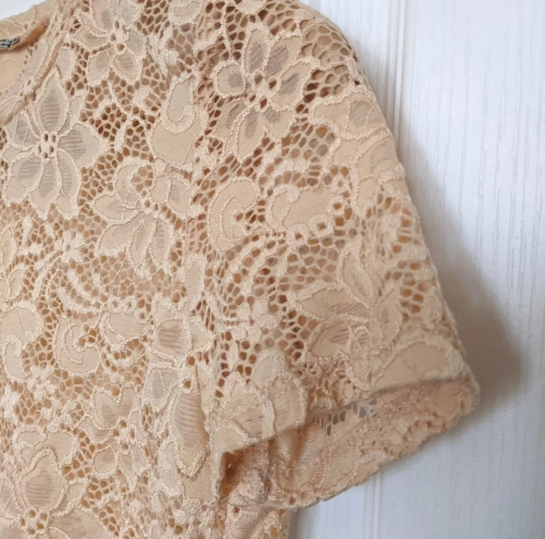 Zara Trafaluc Peach Lace Women's Top NWOT image indicator(5)