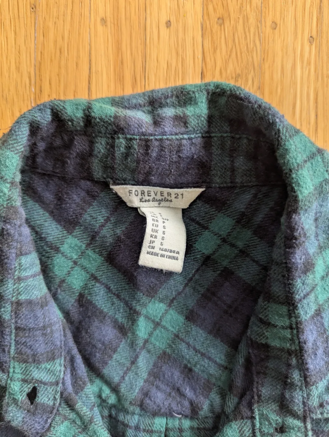 Forever 21 Green Plaid Flannel Sleeveless Shirt - Size Small image indicator(2)