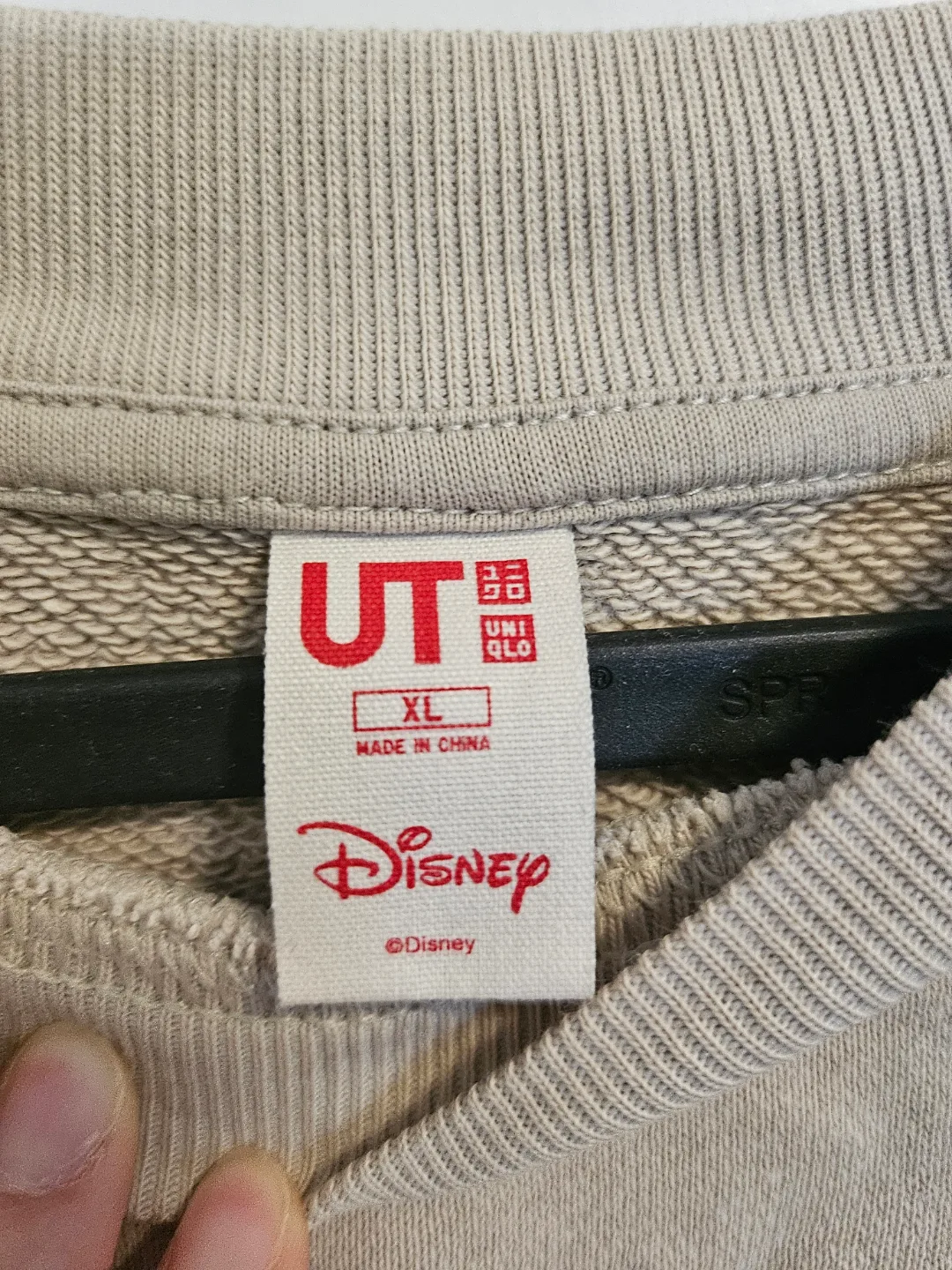 Disney x Uniqlo Bambi and Flower Crewneck Sweatshirt - Size XL image indicator(2)