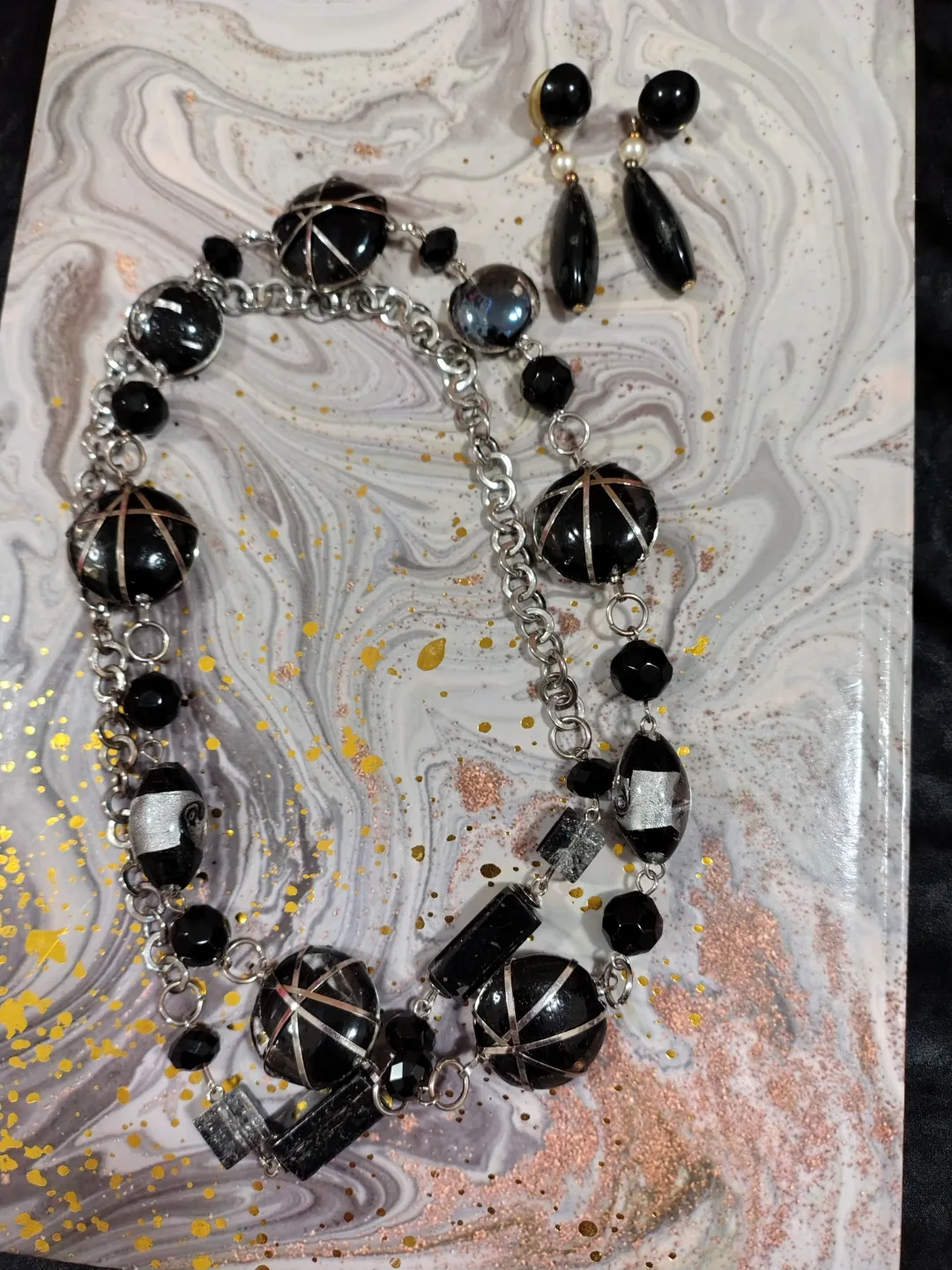 Elegant Black and Silver Beaded Necklace and Earring Set image indicator(2)