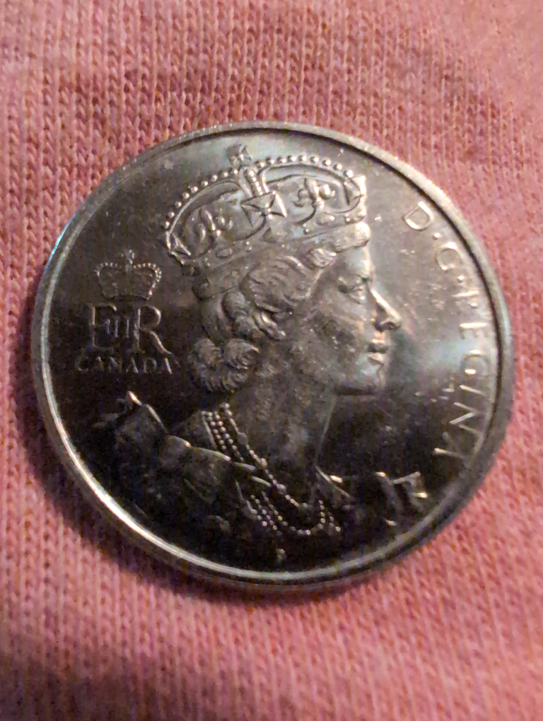 Canadian 50 Cent Coin - Queen Elizabeth II Jubilee - photo 2