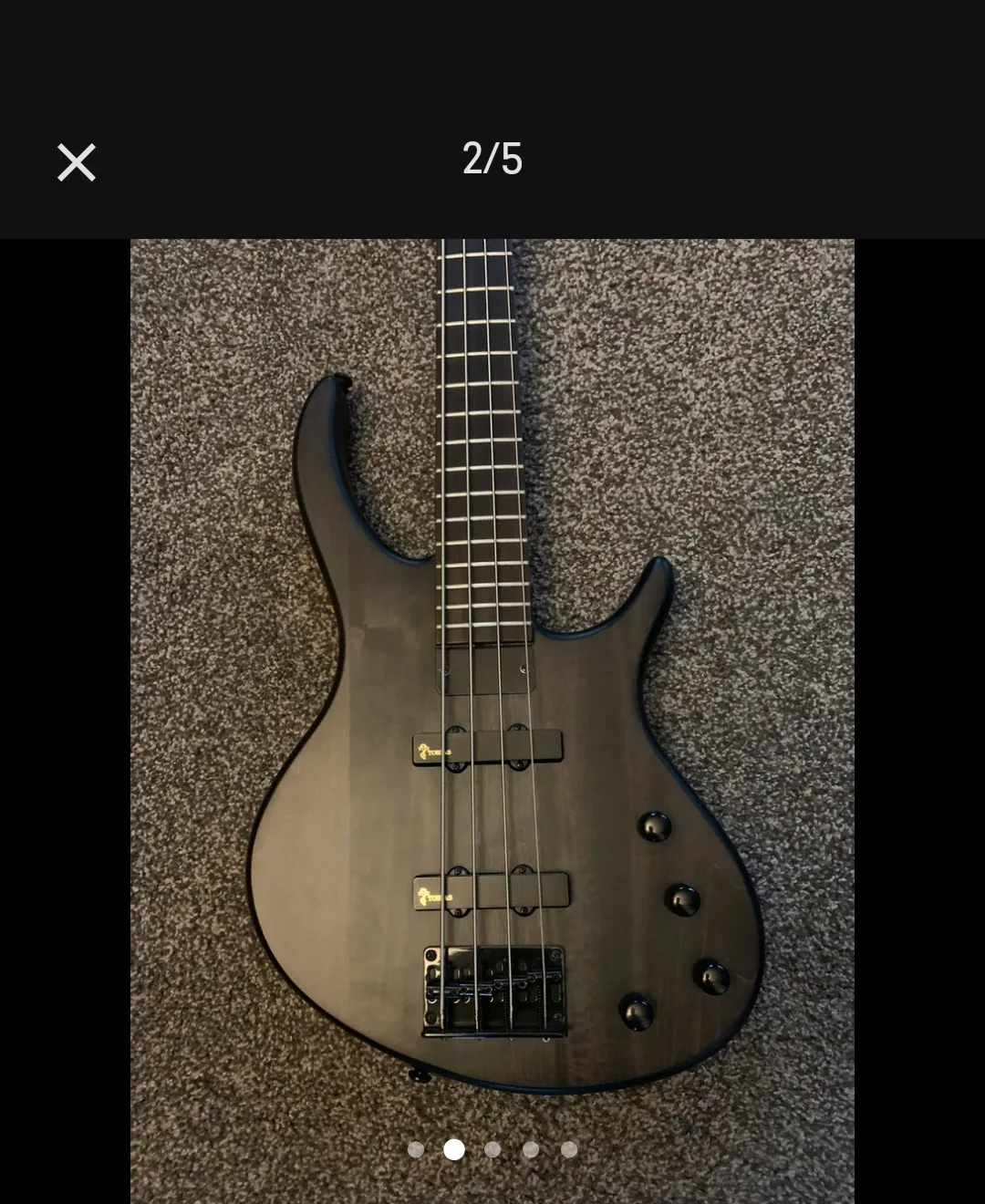 Toby by Tobias Bass Guitar with Gig Bag image indicator(2)