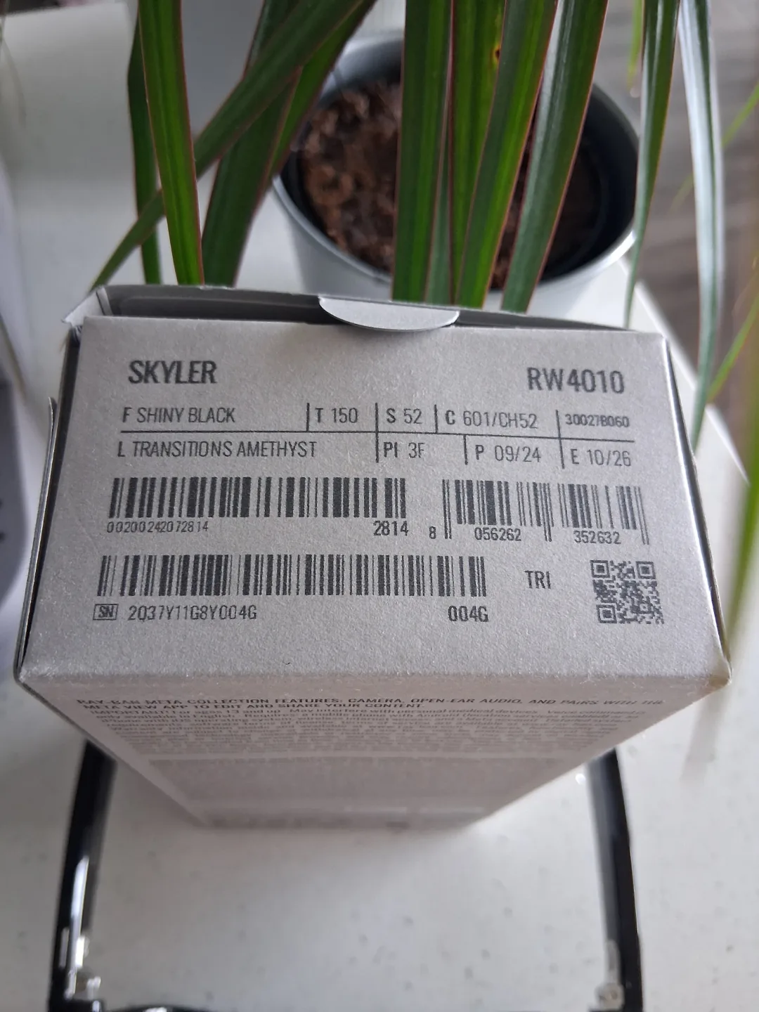 Ray-Ban Meta Skyler Smart Glasses W/Receipt +Free NY painting image indicator(9)