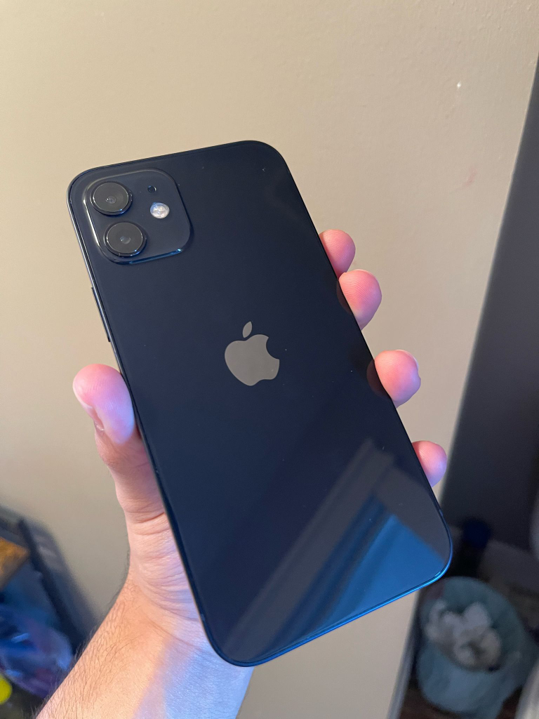Iphone 12 64GB, 89% battery health, black, case included. - photo 3