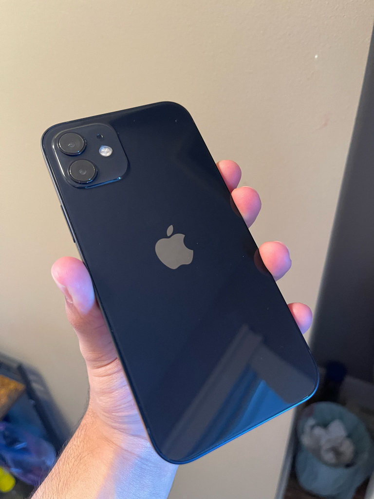 Iphone 12 64GB, 89% battery health, black, case included. - photo 4