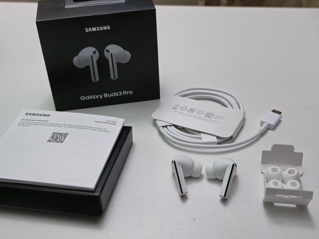Samsung Galaxy Buds 3 Pro – Earbuds Only (No Case) - photo 2