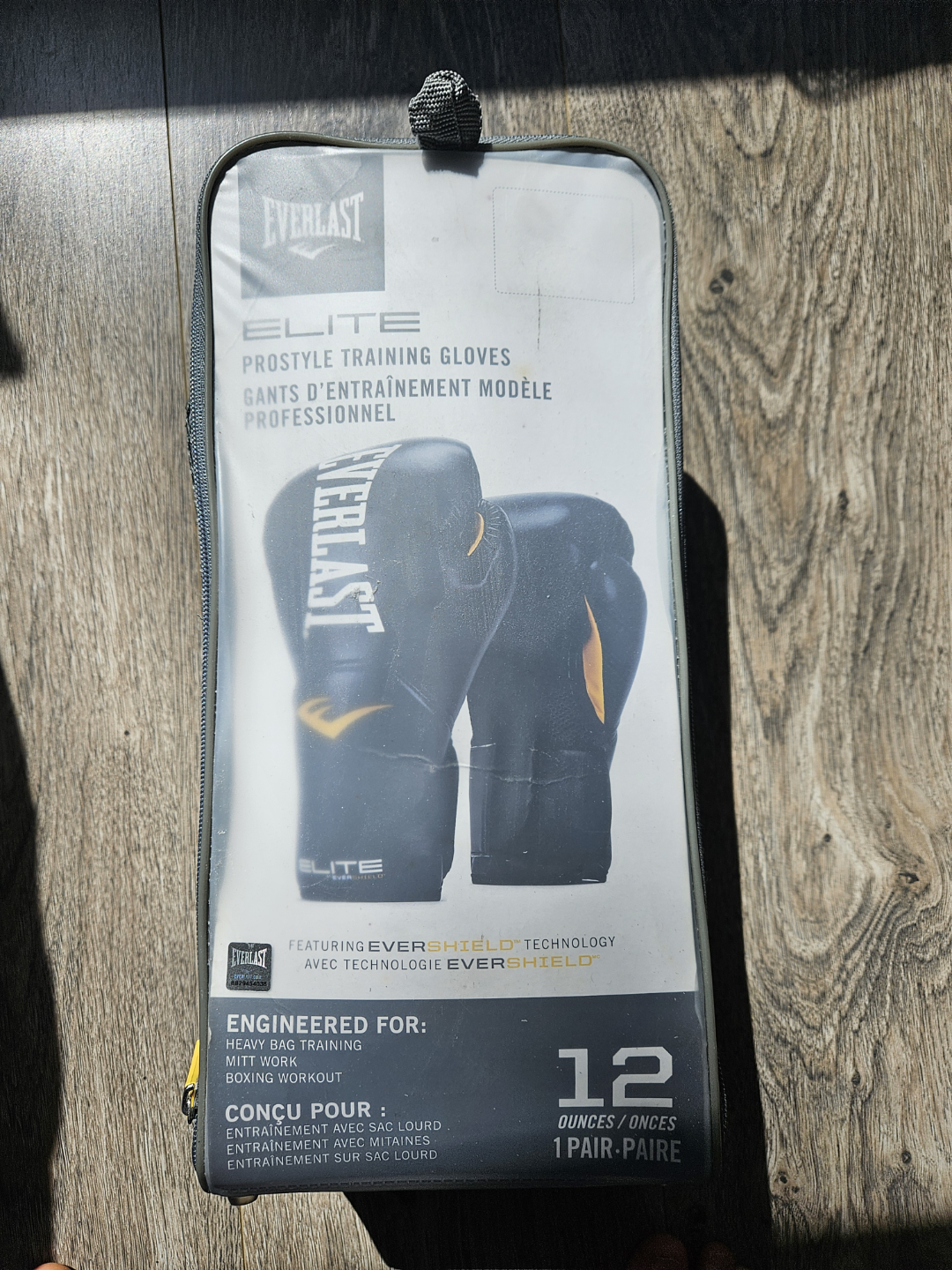 Everlast Elite 12oz Boxing Gloves - photo 3