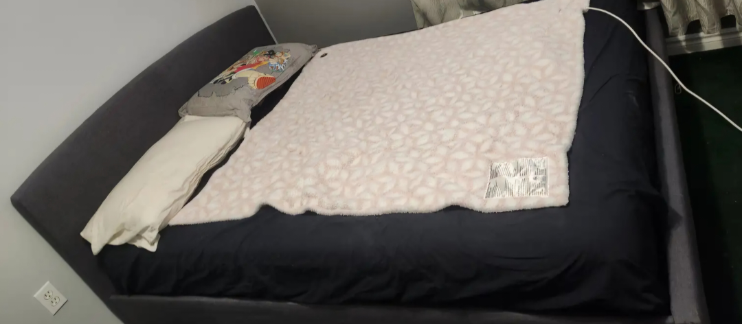Queen Size Grey Fabric Bed Frame - photo 2