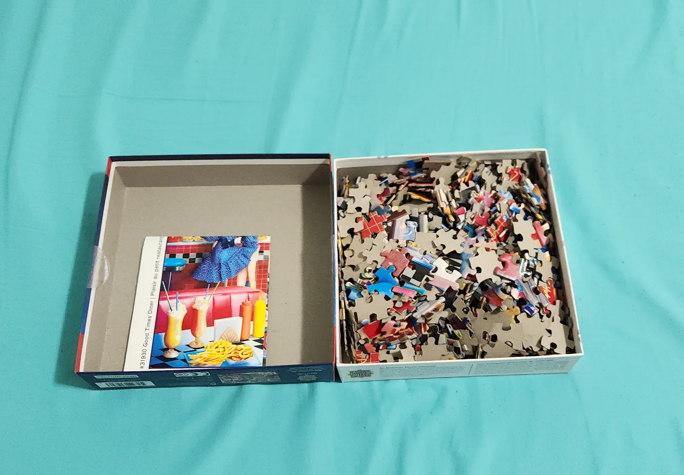 masterpieces Diner 550 piece jigsaw puzzle 💚 image indicator(2)