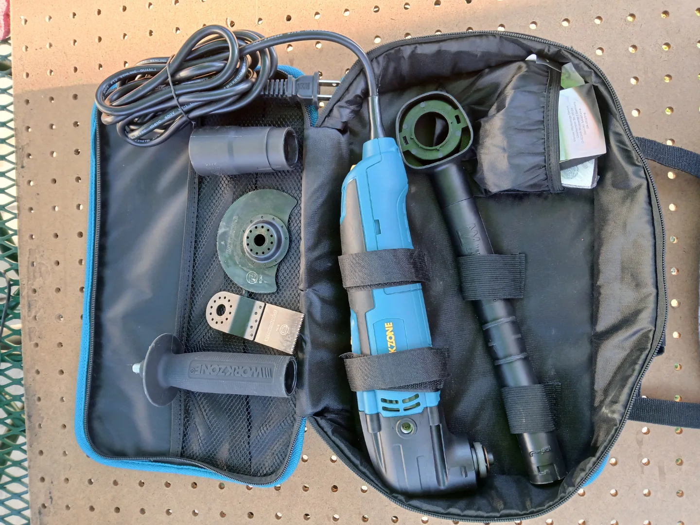 Workzone Oscillating Multi-Tool Kit image indicator(3)