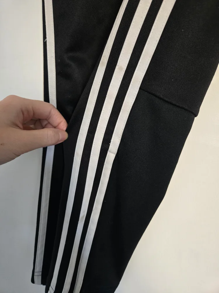 Kids unisex Adidas track pants-LAST CHANCE image indicator(5)