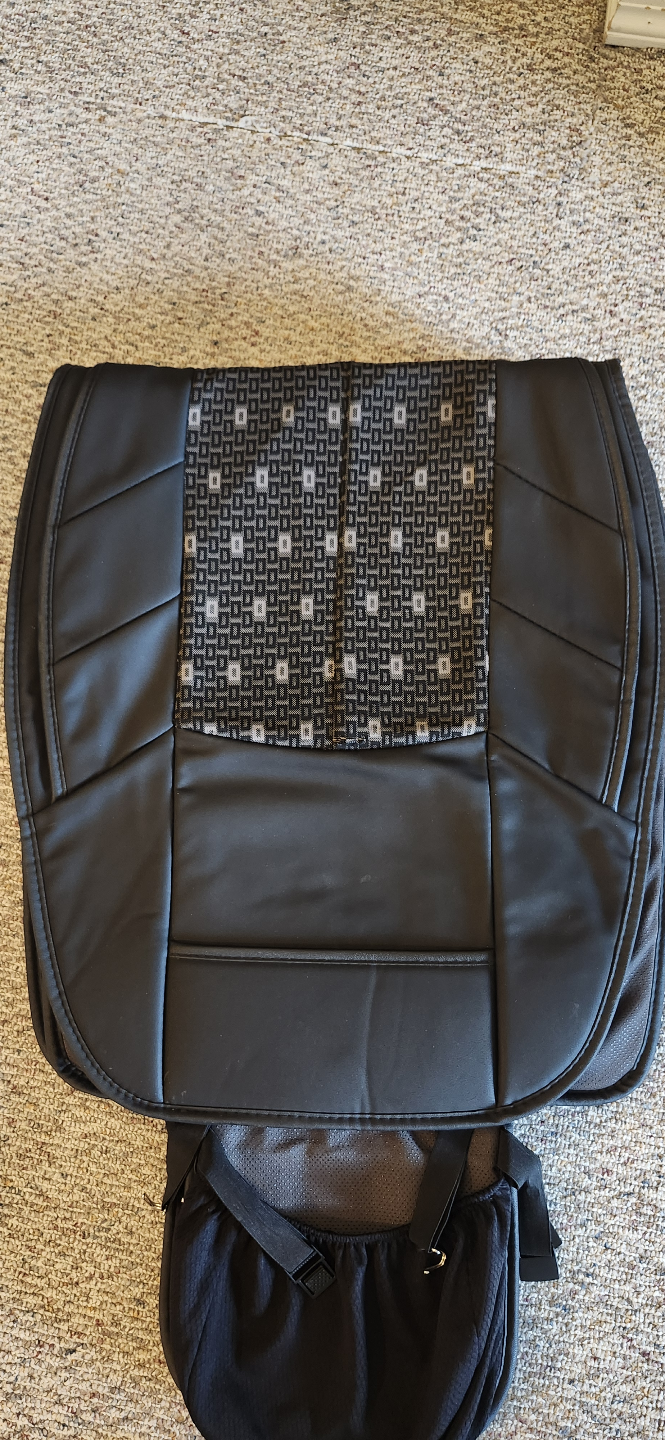 Pair of Car Seat Covers - photo 4