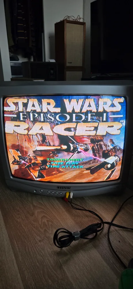 20" CRT TV