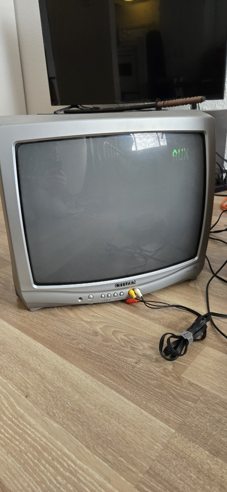 20" CRT TV - photo 2