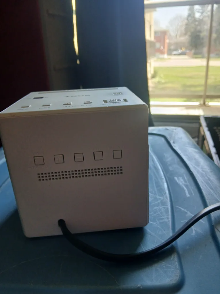 Sony ICF-C1PJ Clock Radio thumbnail