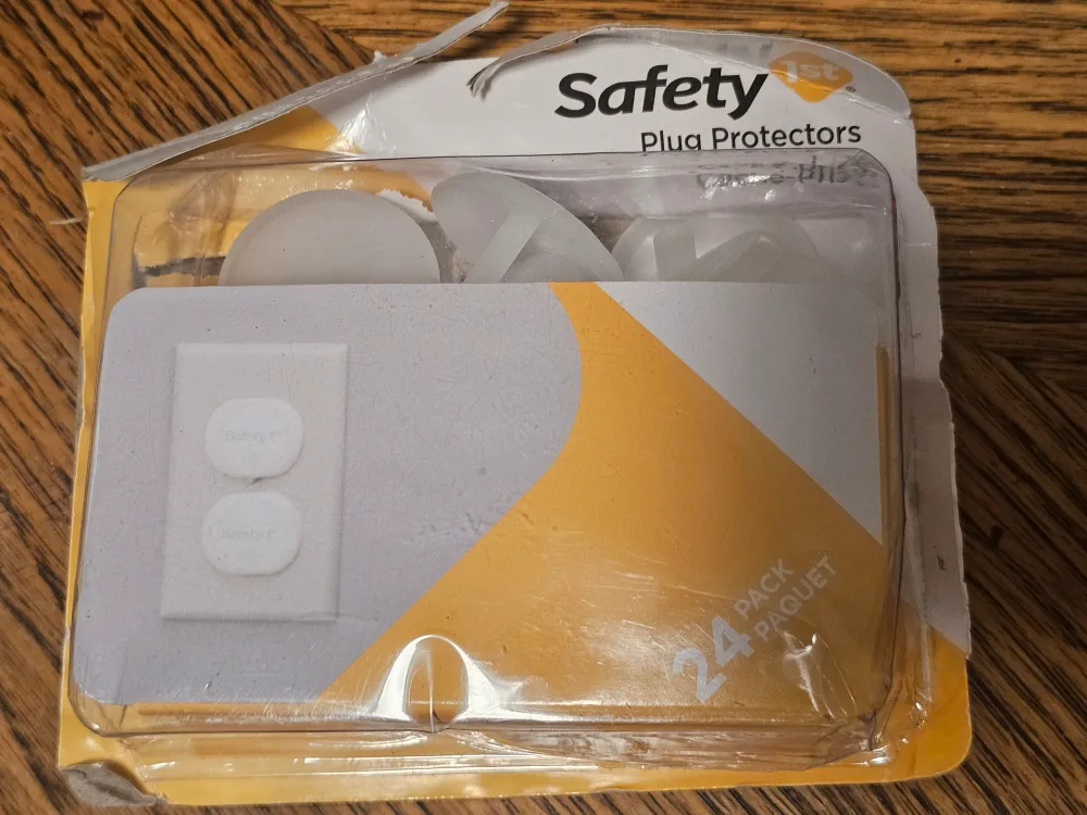 Safety 1st Baby Safety Products Bundle image indicator(3)