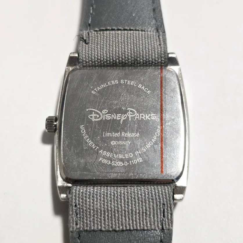 Disney Parks Mickey Mouse Limited Release Watch image indicator(9)