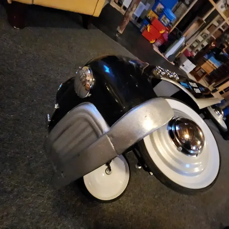 Vintage style  Black Police Chief Pedal Car image indicator(8)