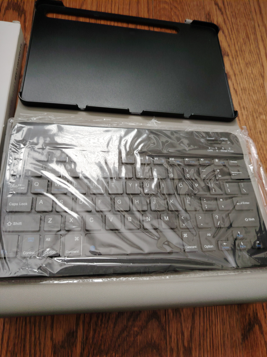 Blu Element Bluetooth Keyboard Case for Tablet - photo 4