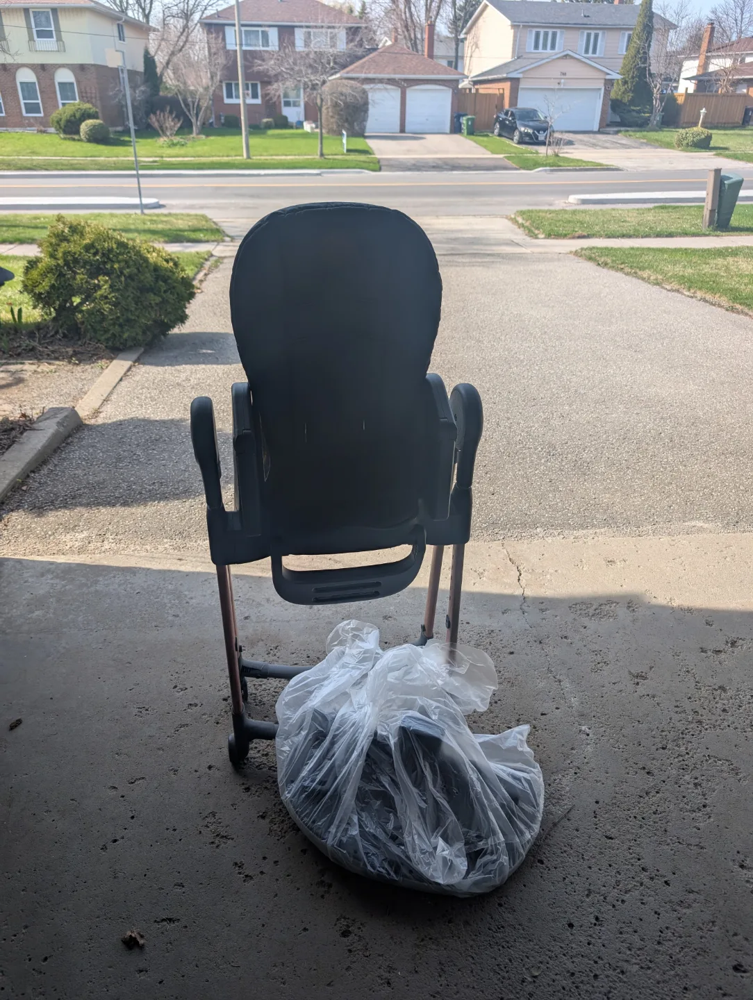 High chair thumbnail