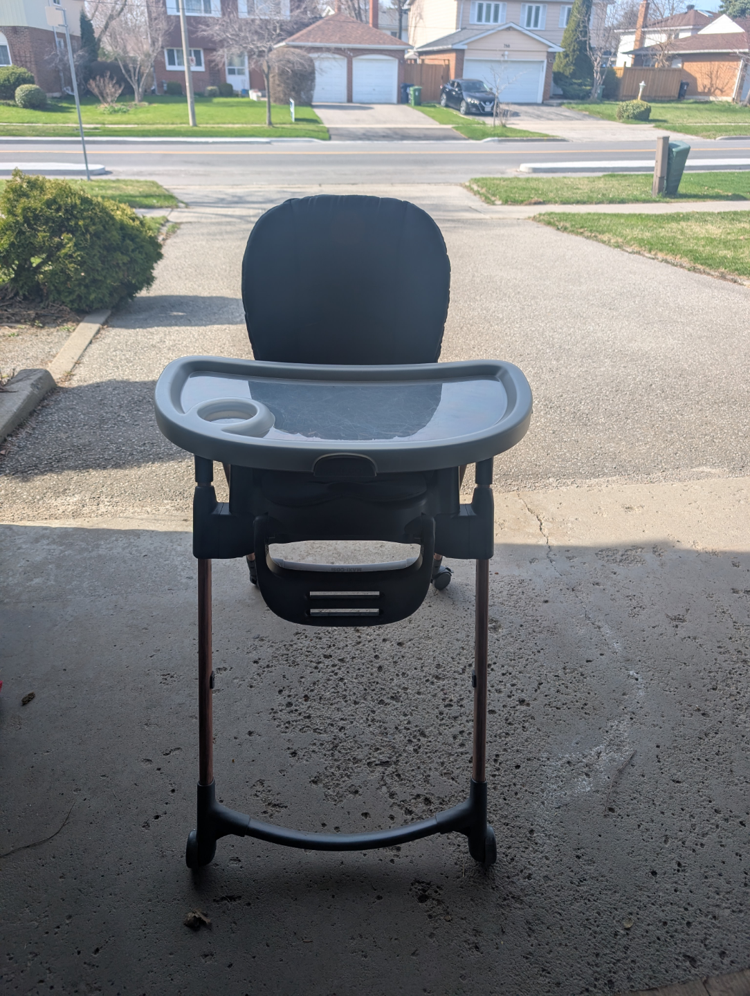 High chair - photo 2