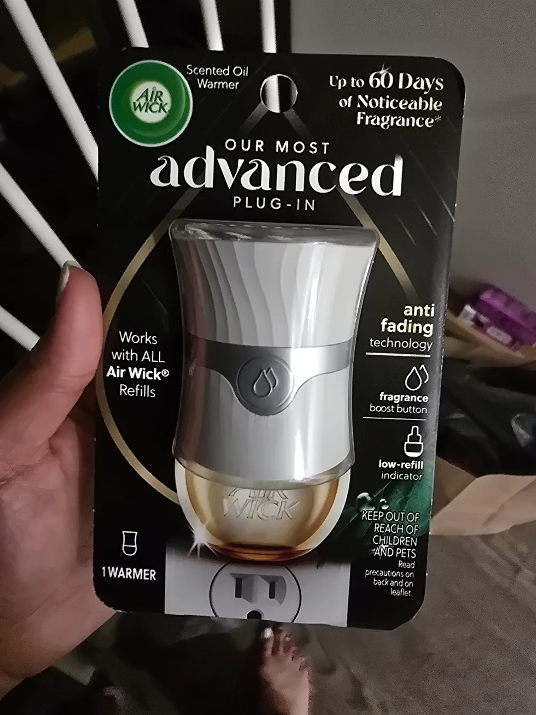 Air Wick Advanced Plug-in Scented Oil Warmer 💚 thumbnail