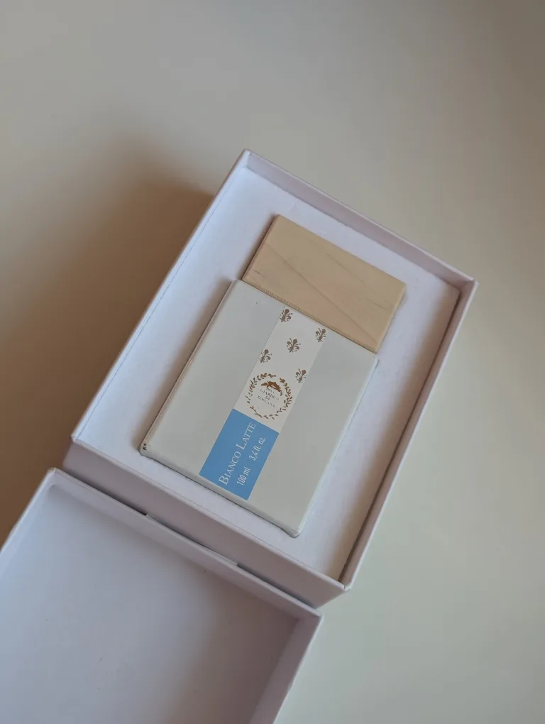 Giardini di Toscana Bianco Latte Eau de Parfum 100ml image indicator(2)