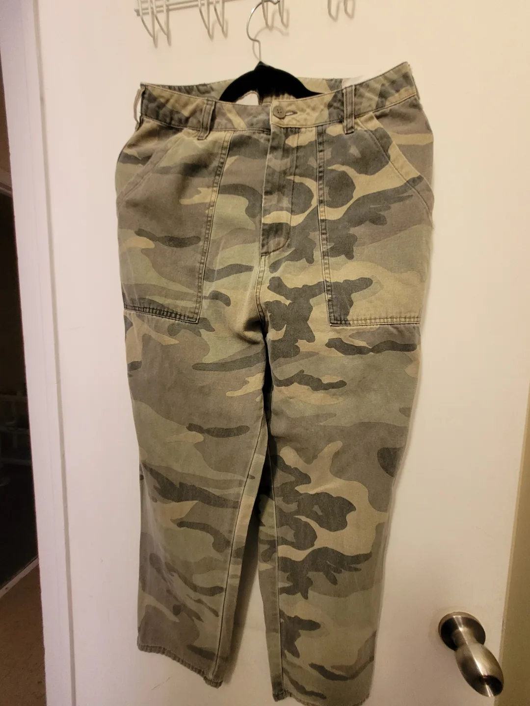 Camouflage Cargo Pants thumbnail