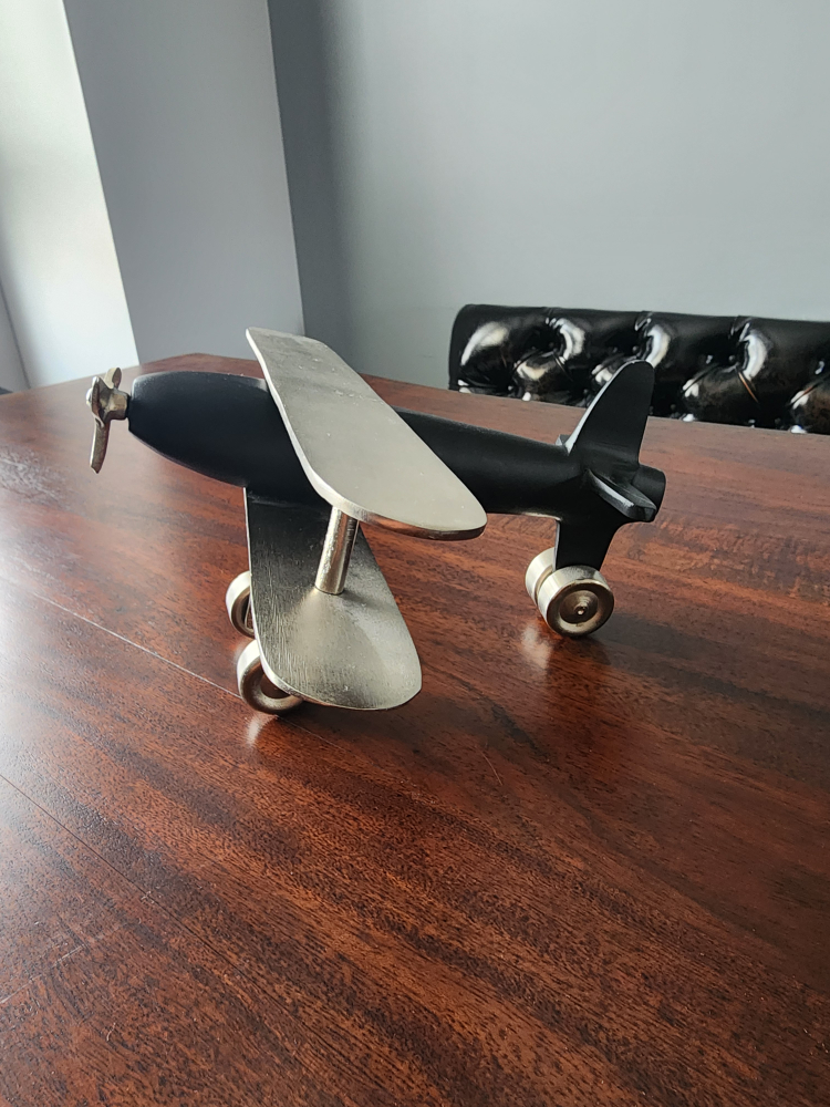 Metal Airplane Figurine - photo 2