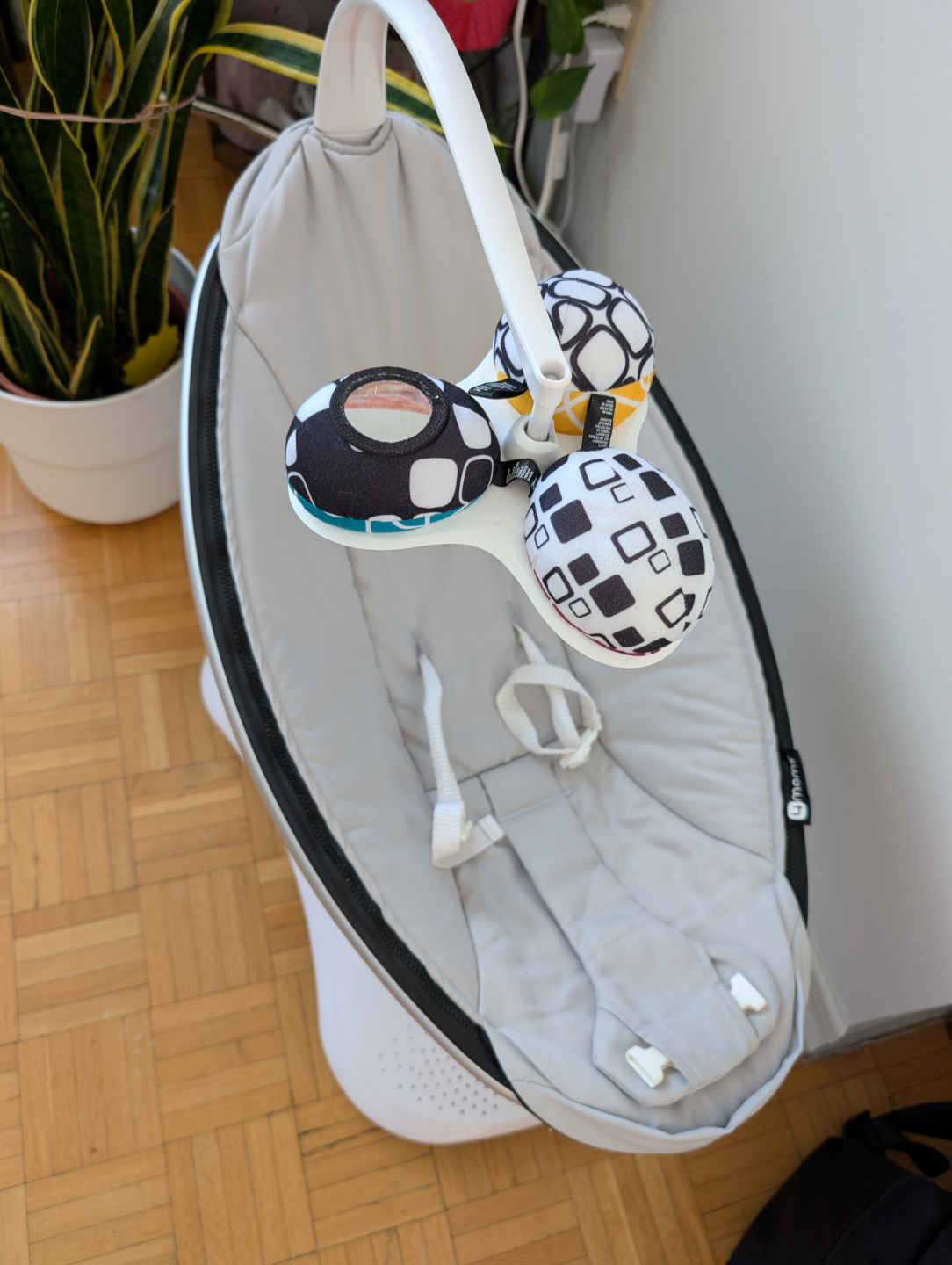 4moms mamaRoo Baby Swing - photo 2