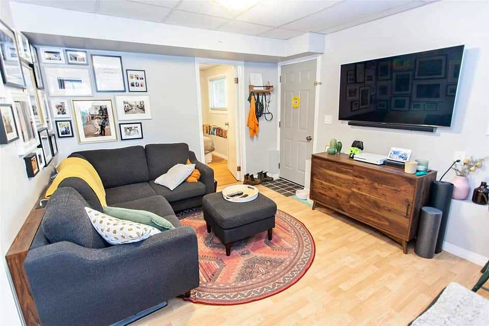 4 bed rooms house in White Rock(near Earl Marriott Secondary - photo 2