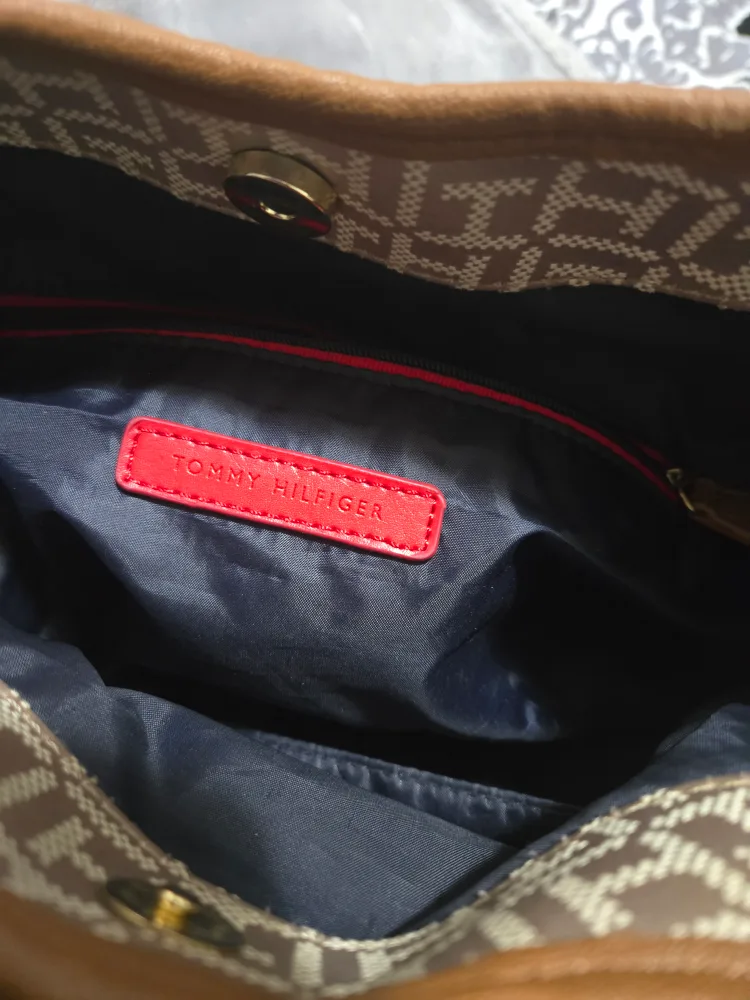 Tommy Hilfiger Beige and Brown Tote Bag image indicator(3)