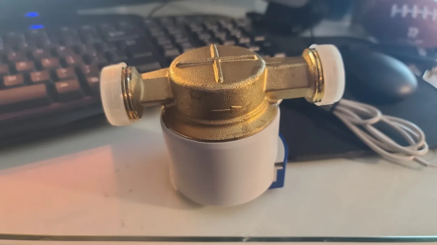 BRAND NEW GWF Multi-Jet Water Meter 37$ image indicator(2)